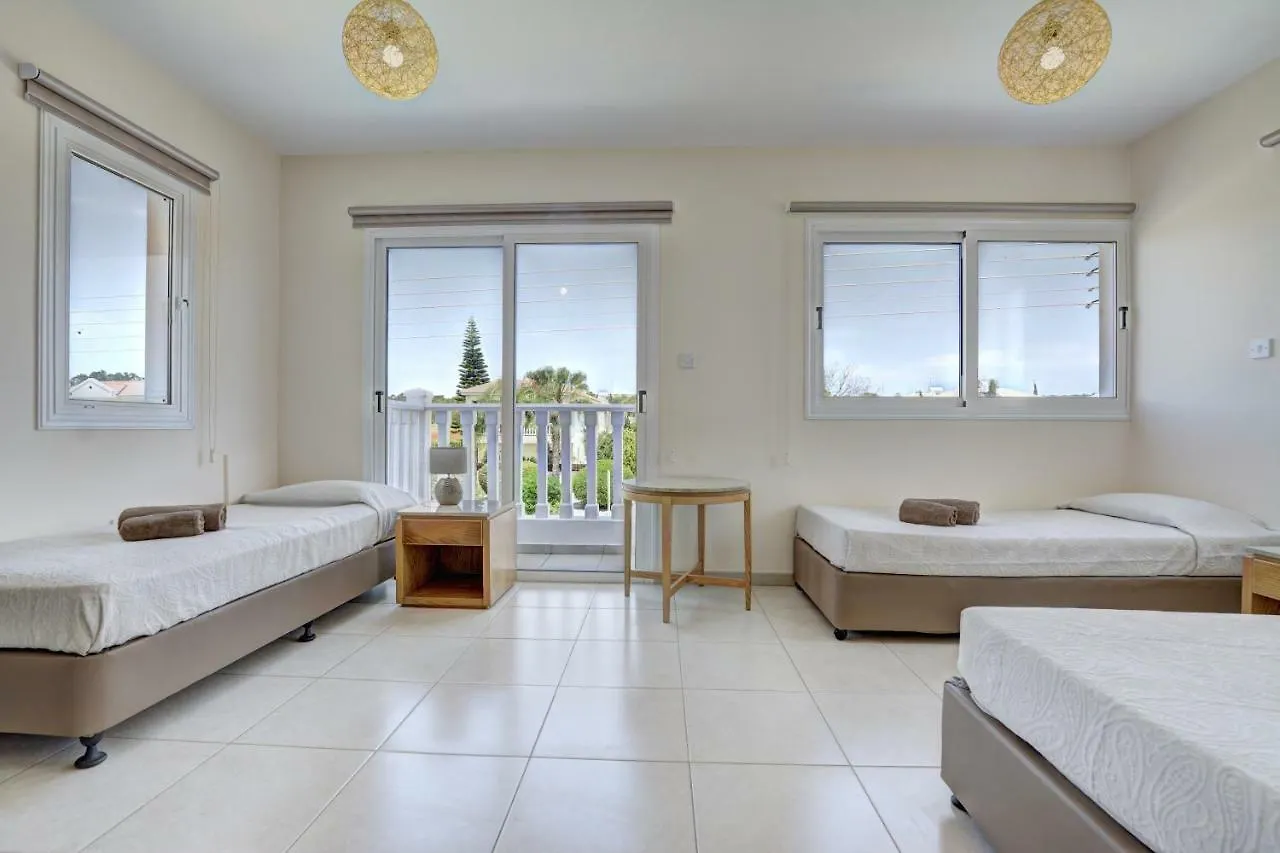 Nissi Palms Villa Aya Napa Kıbrıs