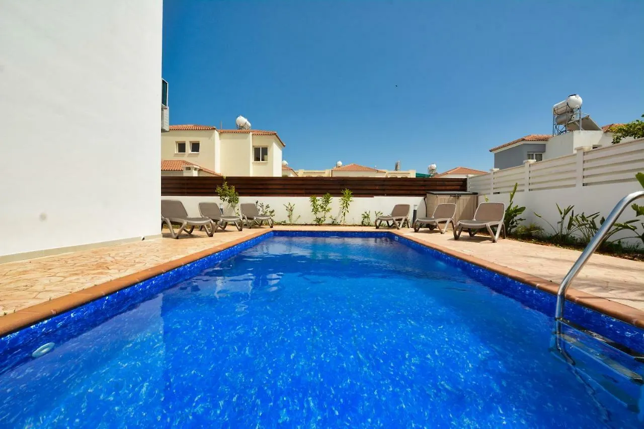 Nissi Palms Villa Aya Napa