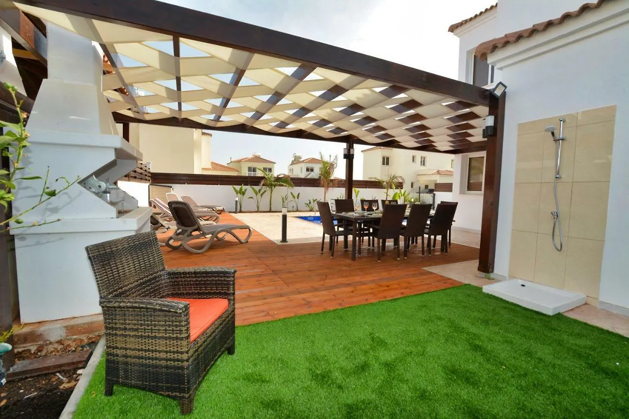 Nissi Palms Villa Aya Napa